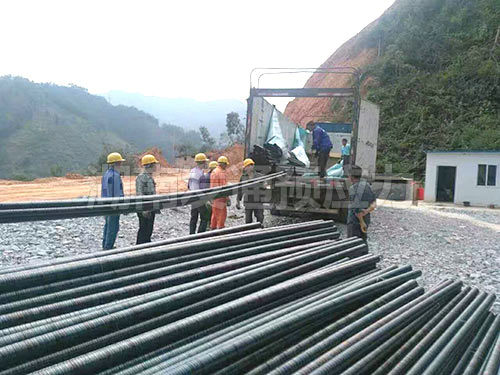 湖南金沙路橋建設(shè)有限公司江華S355公路二標